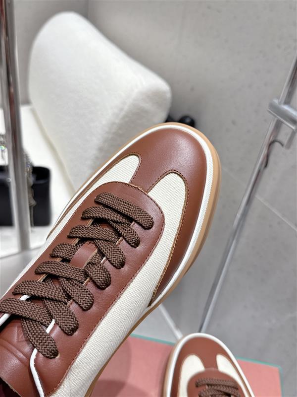 20251128153657442 310